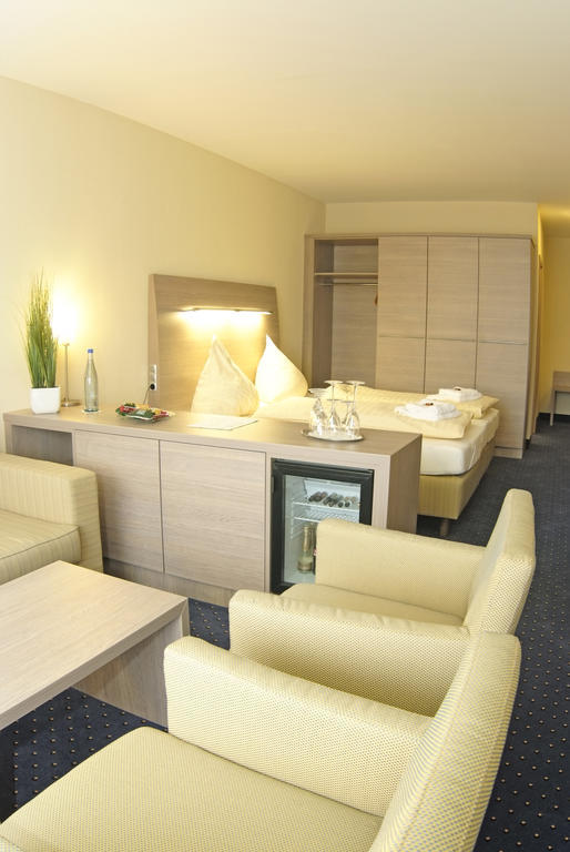 Hotel Buegener โกรเนา ห้อง รูปภาพ